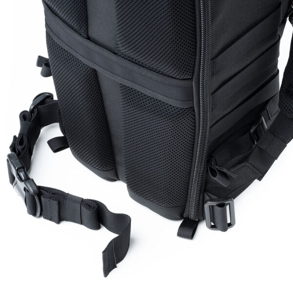 DarkLight™ 14L Backpack Black